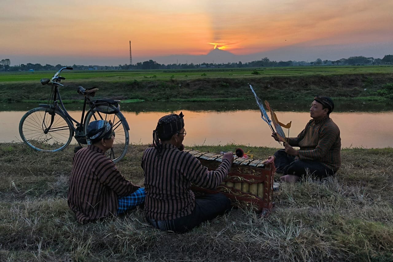 Desa Wisata Tirta Amerta Mulur Tawarkan Wisata Pulang Ke Rumah Eyang.