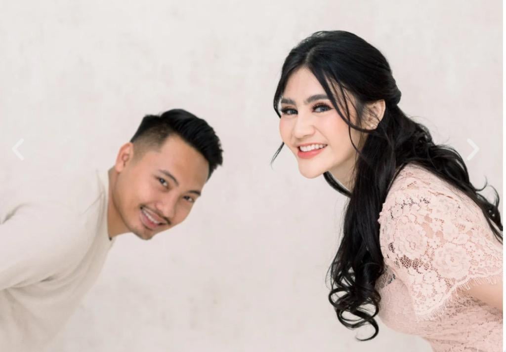 Jelita Jeje dan Farid Irfan Siddik suaminya.