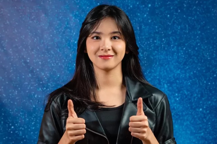 Profil Azizi Asadel atau Zee JKT48.