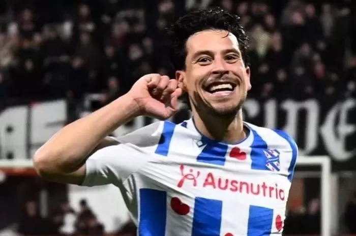 Thom Haye saat berseragam SC Herenveen.