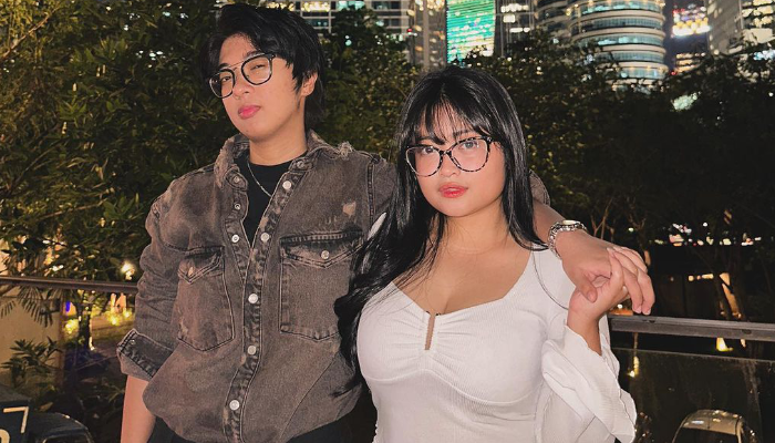 Potret menggoda Laras Gartiana bersama Noe.