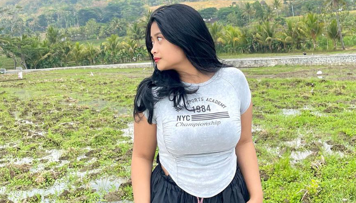 Potret Menggoda Laras Gartiana.