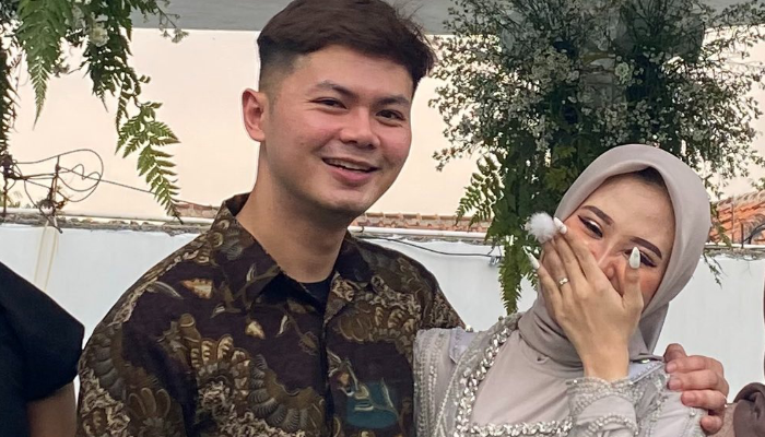 Nessa Salsa menikah dengan Denny Nugraha.