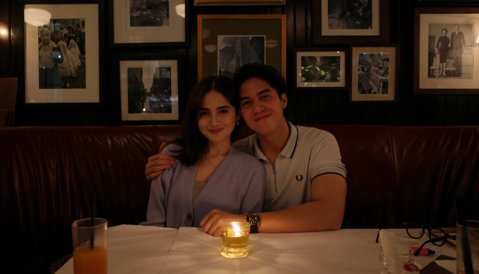 Moment romantis Syifa Hadju dan El Rumi.