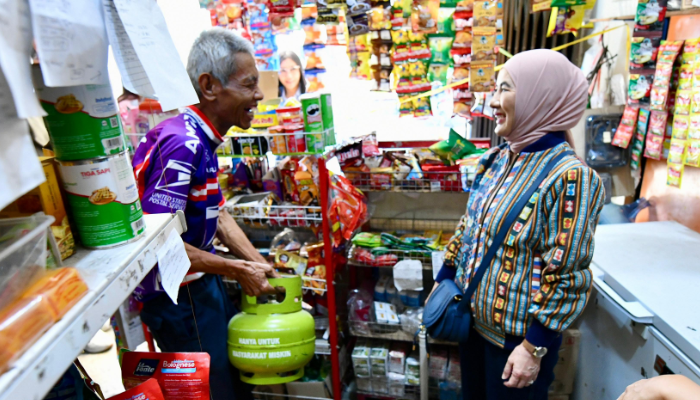 Gas Elpiji di Kota Solo alami kelangkaan.