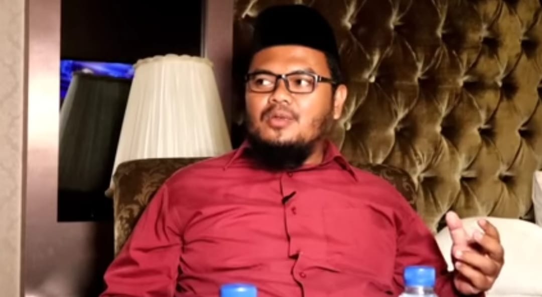 Siapa sosok Guru Gembul?