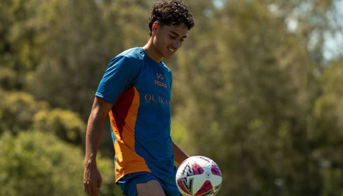 Rafael Struick Brisbane Roar.