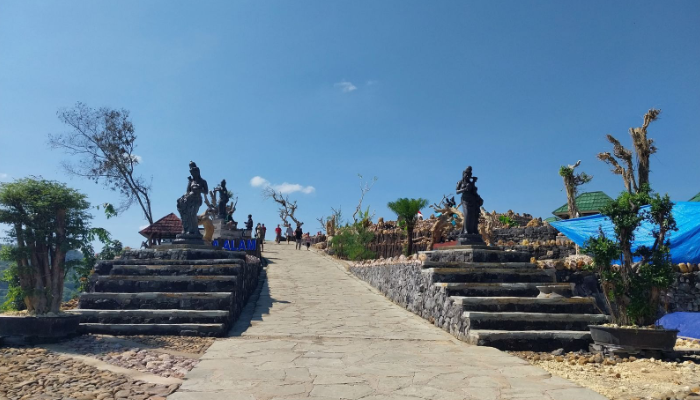 Bukit Dewa Dewi di Wonogiri Viral.