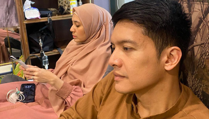 Kebersamaan Dimas Seto dan Dini Aminarti.