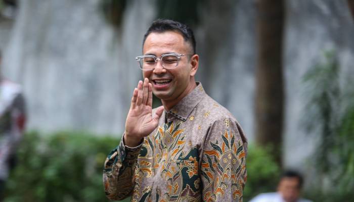 Artis Raffi Ahmad tiba di kediaman Presiden terpilih Prabowo Subianto, Kertanegara, Jakarta Selatan, Senin (14/10/2024).