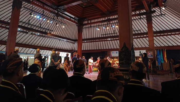 Rangkaian wisuda ISI Surakarta periode kedua tahun 2024 pada Rabu (16/10).