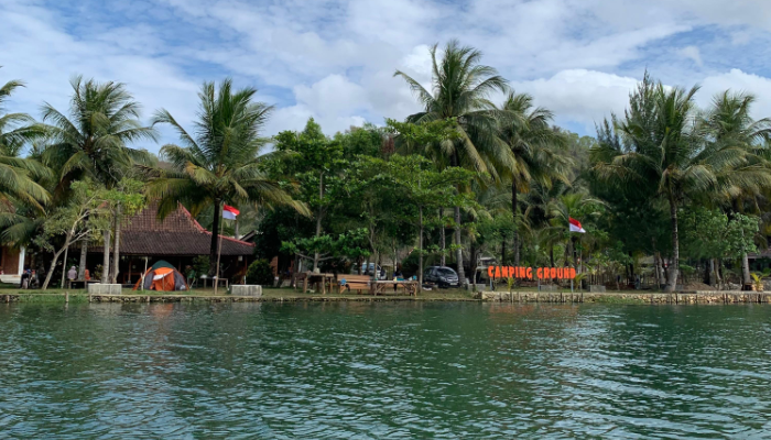 Serunya Wisata di Sungai Maron Pacitan: Info Terbaru HTM dan Fasilitas.
