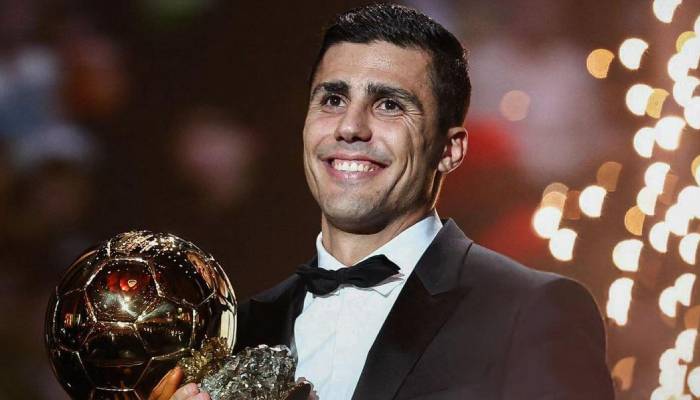 Rodri memenangkan Penghargaan Ballon d