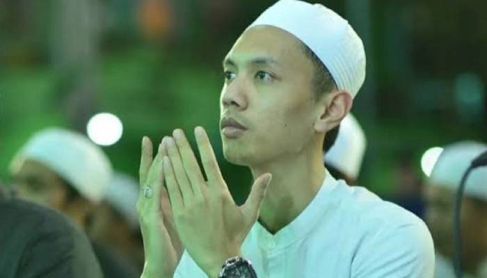 Habib Nizar.