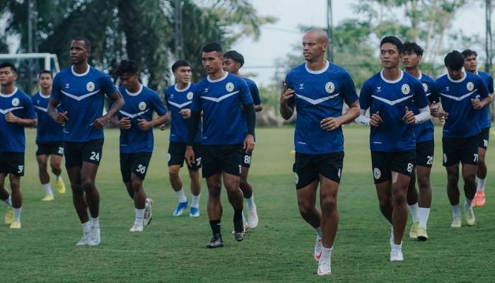 Suasana latihan PSS Sleman jelang lawan Persis Solo.