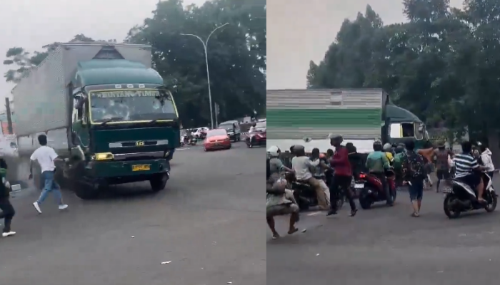Truk Kontainer diamuk massa setelah berkendara ugal-ugalan hingga tabrak banyak pengendara lain.