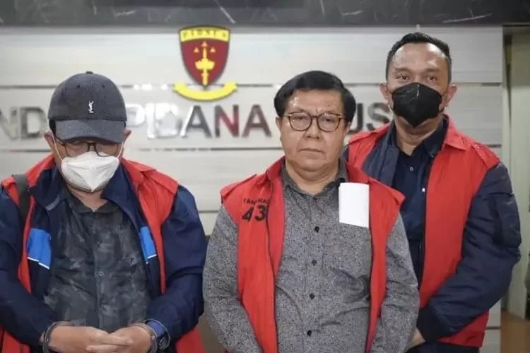 Erintuah Damanik dan 2 hakim lain dalam kasus suap Ronald Tannur.