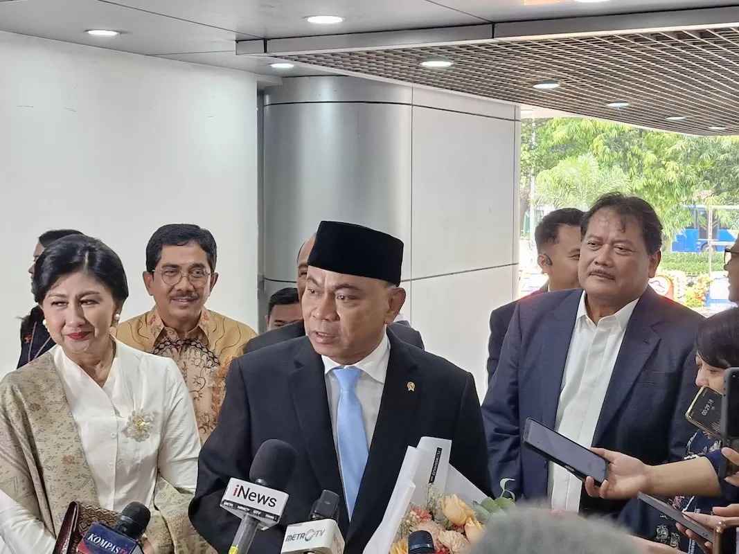 Menteri Koperasi Budi Arie Setiadi membantah dirinya terlibat dalam aktivitas bisnis judi online (judol).