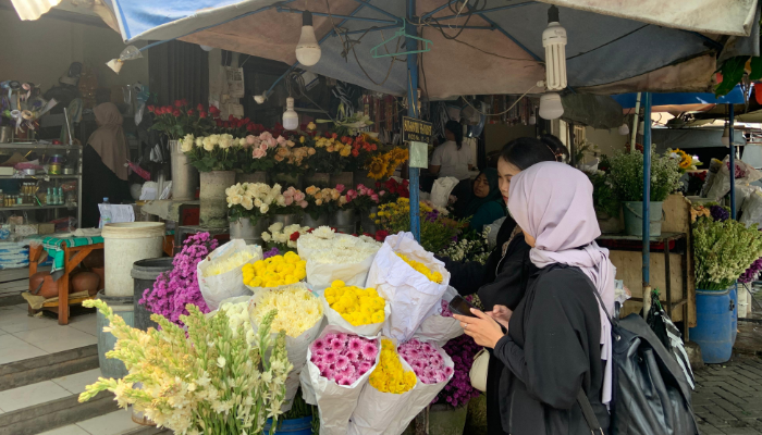 Pasar Kembang Solo.