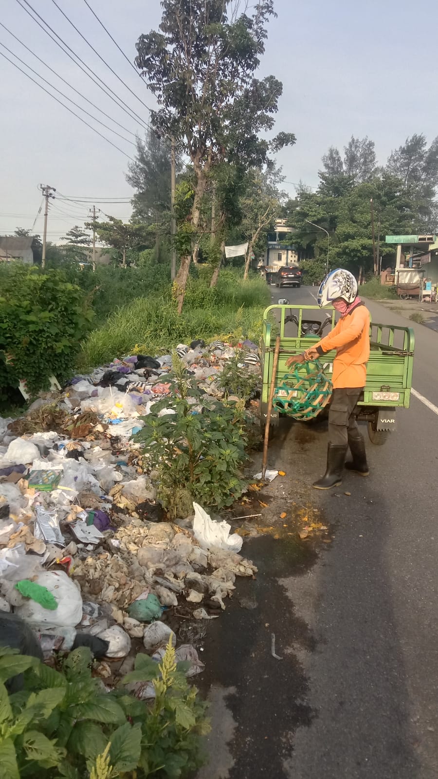 Kotor : Penumpukan sampah di jalan Amarta, tepatnya di depan Terminal Kartasura.