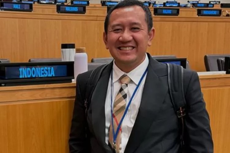 Denden Imadudin Saleh yang terlibat dalam kasus mafia judol Komdigi.