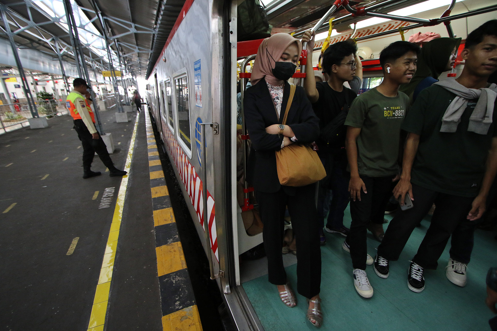 Jadwal KRL Solo Yogyakarta 28 Februari 2025.