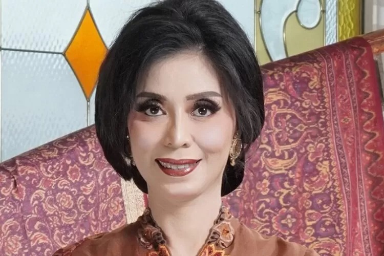 Sri Meilina, ibu Lady Aurellia Pramesti.