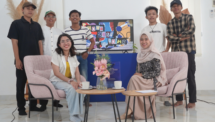 Mahasiswa ISI Surakarta dan UIN Sunan Kalijaga Yogyakarta bersama Narasumber, Werna Ramadhan