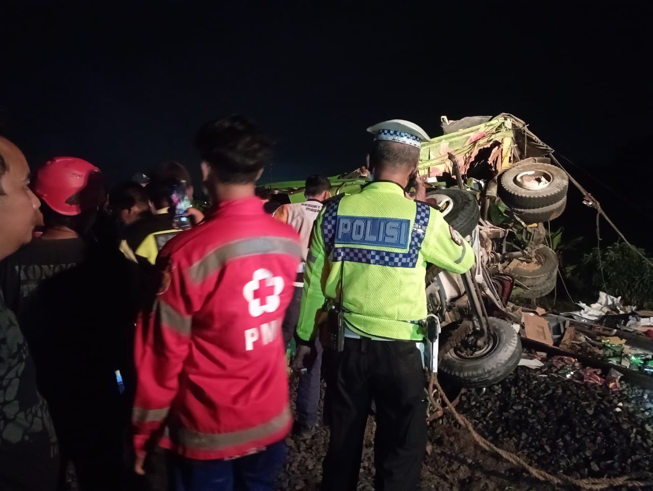 Tabrakan Maut Kereta Api Sancaka vs Truk di Sragen.
