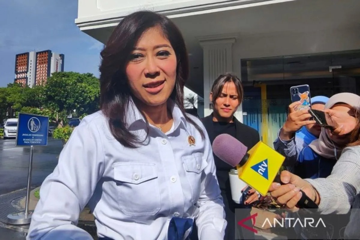 Menteri Komunikasi dan Digital Meutya Hafid saat ditemui di Istana Kepresidenan Jakarta, Senin (13/1/2025).