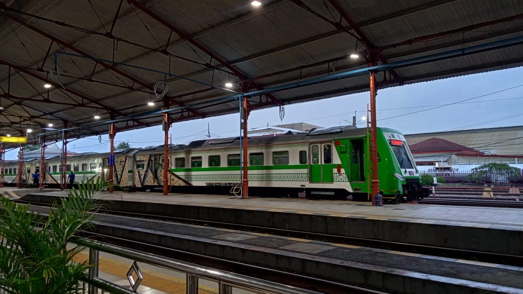 Jadwal KA BIAS untuk Perjalanan Madiun-Solo.