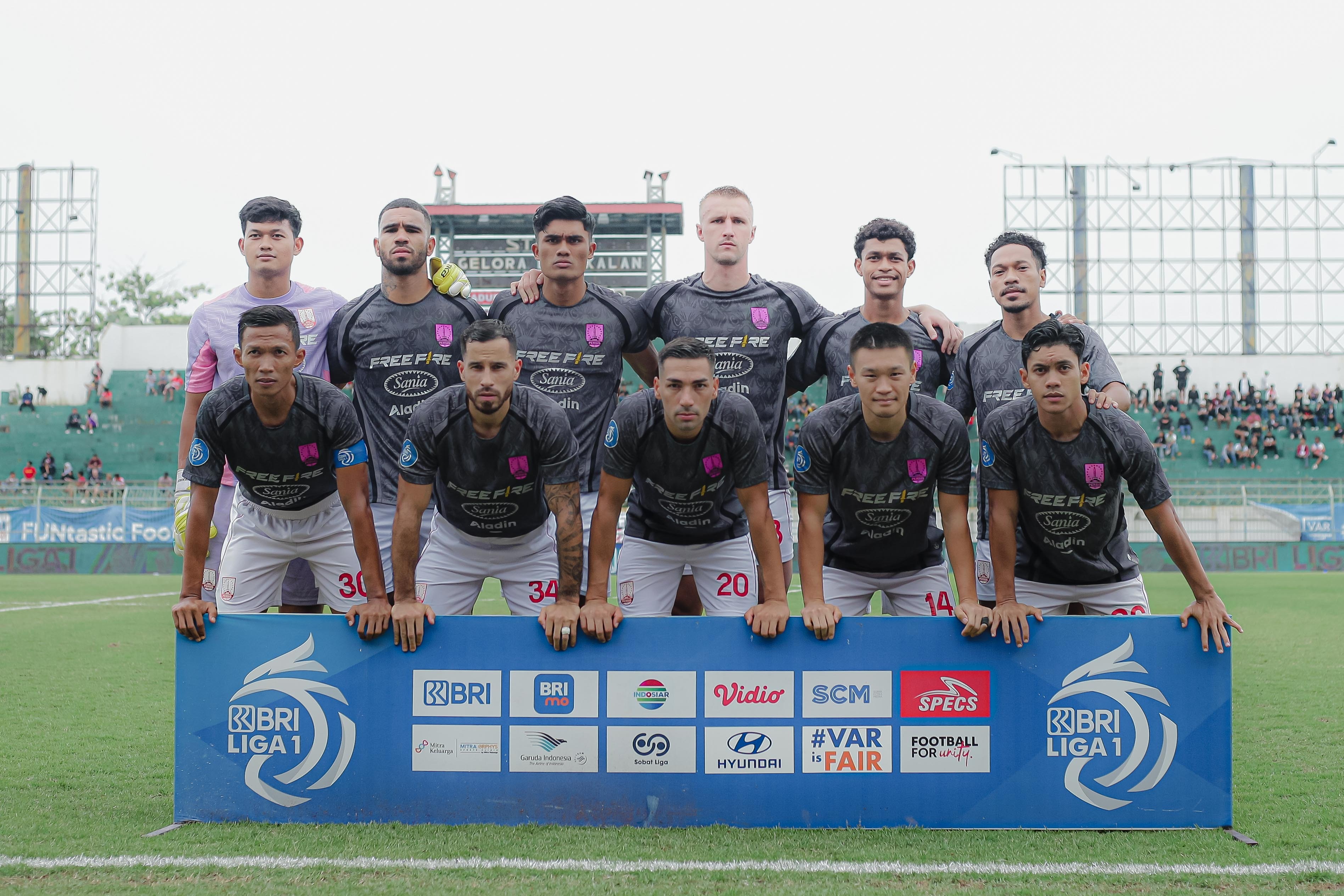 Skuad Persis Solo saat away ke kandang Madura United.