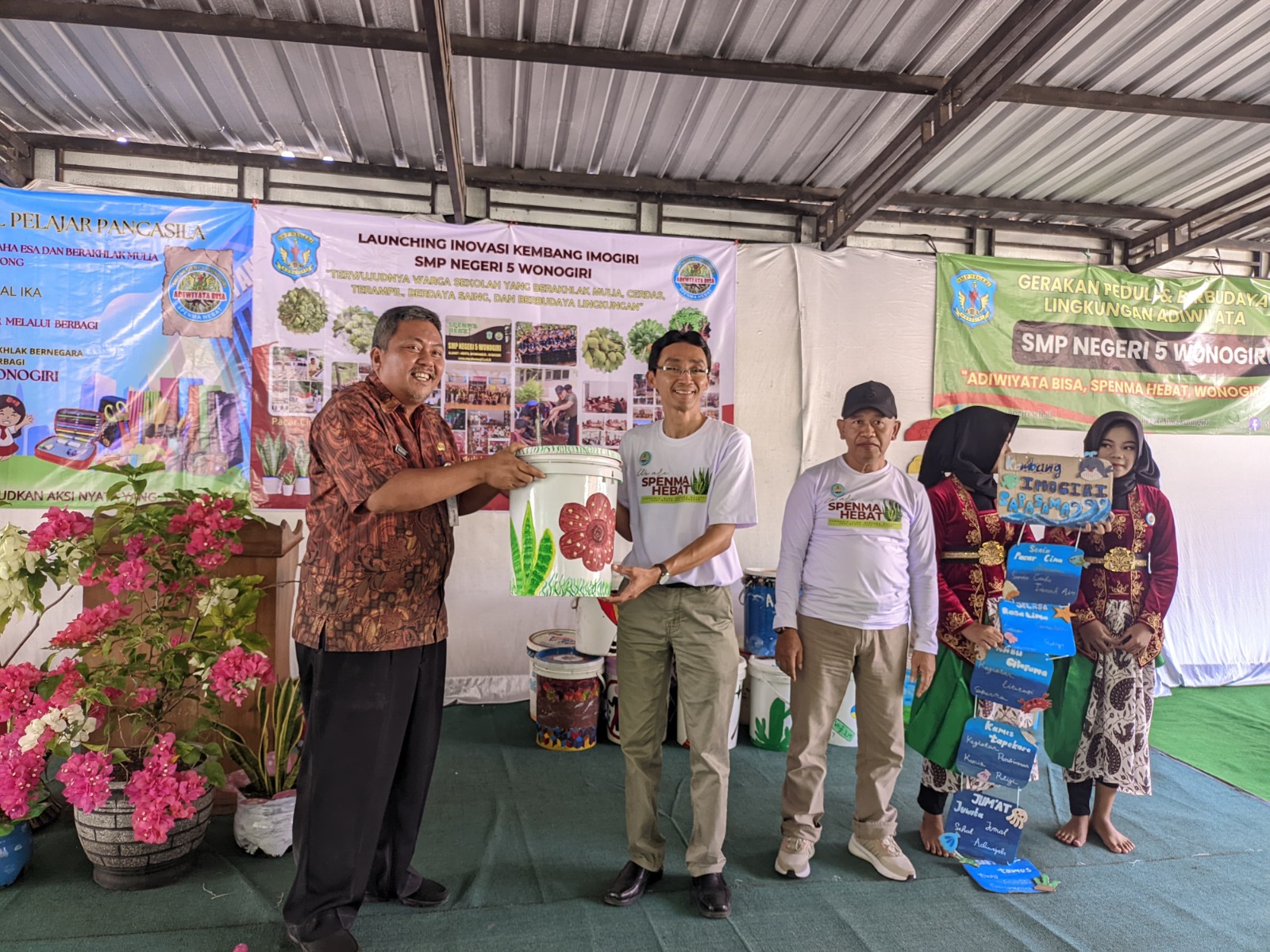 Launching Adiwiyata Kembang imogiri SMP Negeri 5 Wonogiri.