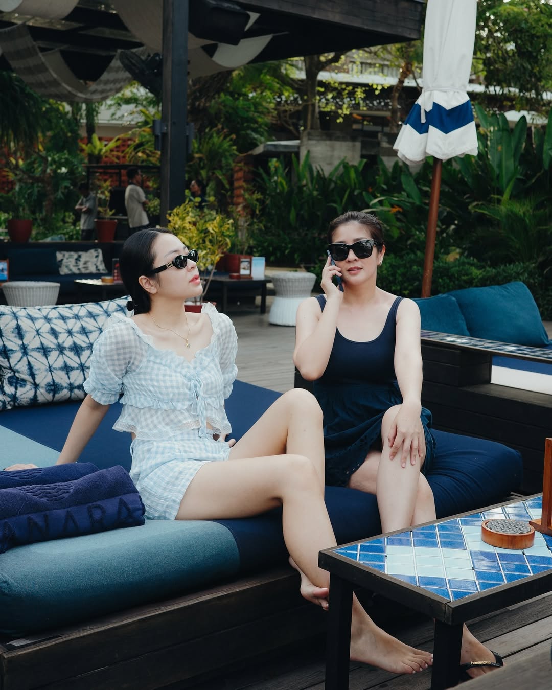 Potret Veronica dan Sally, ibunya - Siapakah Veronica Natasya?