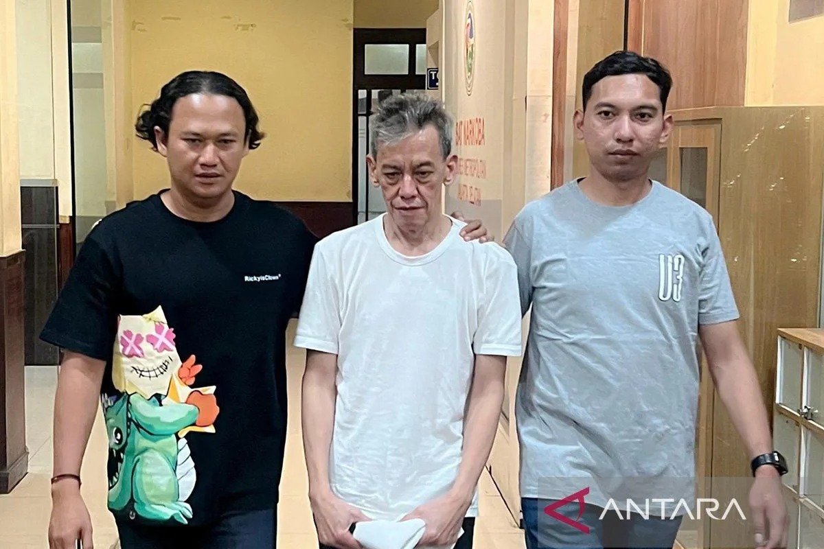 Fariz RM ditangkap atas kasus narkoba.