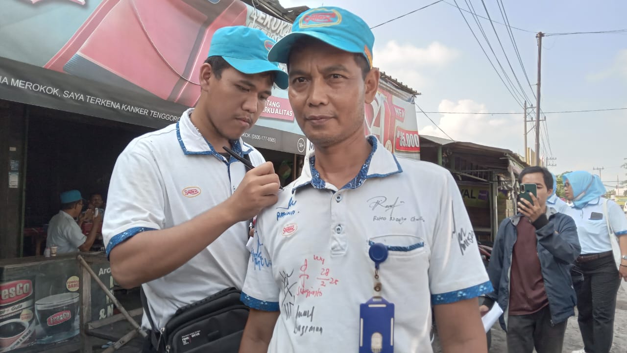 Sutrisna, salah satu karyawan PT Sritex yang terkena dampak PHK.