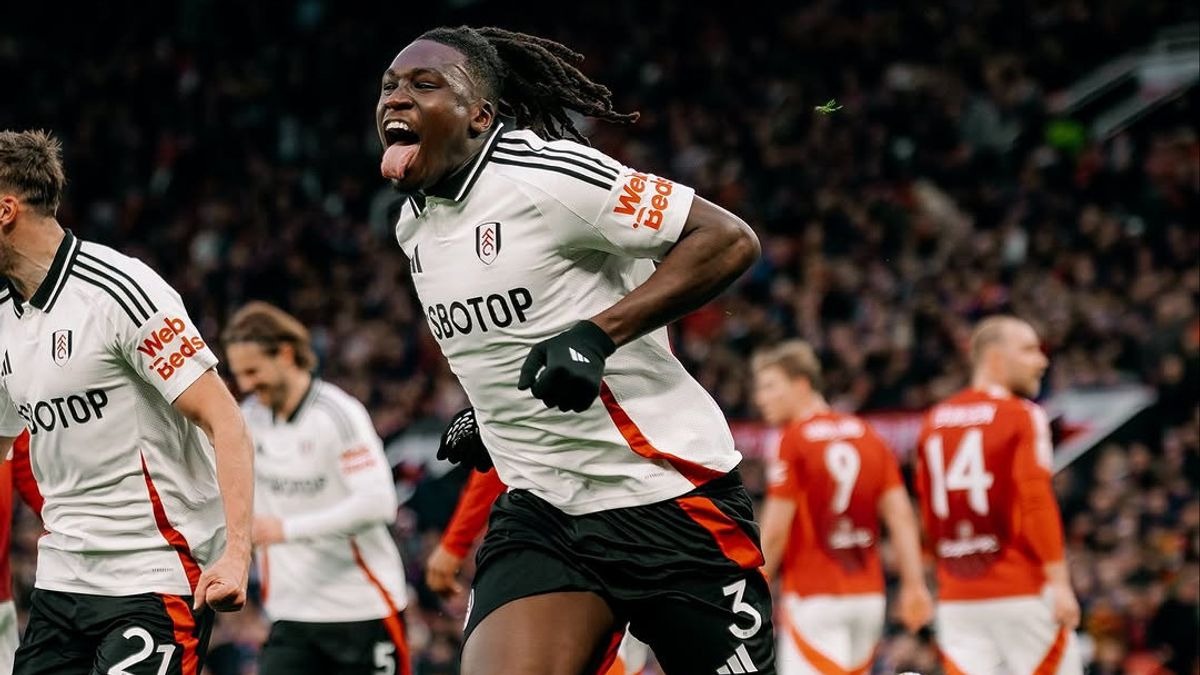 Calvin Bassey pemain Fulham.