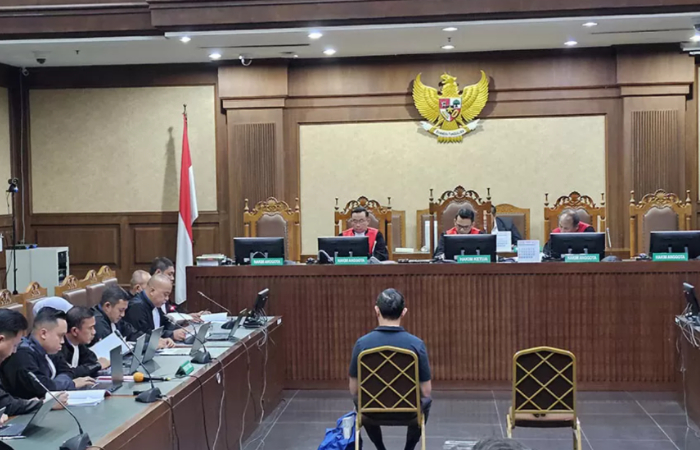 Sidang perdana Mantan Mendag Tom Lembong pada Kamis (6/3).