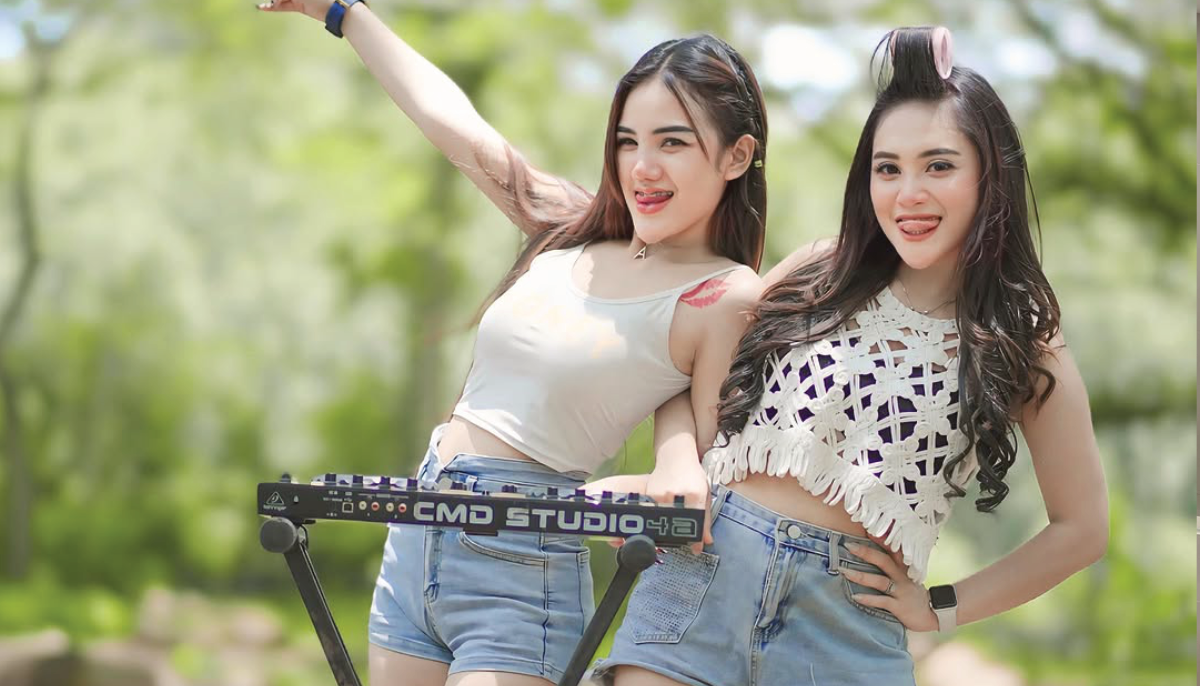 Icha Chellow dan Mala Agatha viral.