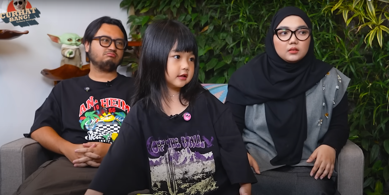 Arra dan orang tuanya.