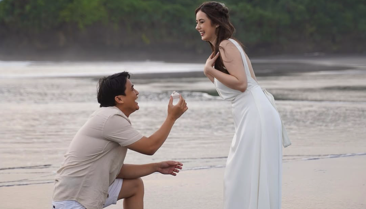Billy Syahputra Resmi Melamar Vika Kolesnaya.