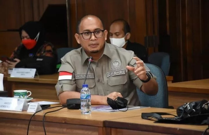 Andre Rosiade mertua Pratama Arhan.