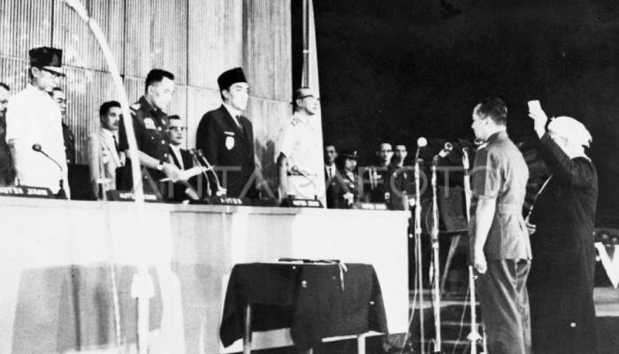 Pelantikan Presiden Soeharto.