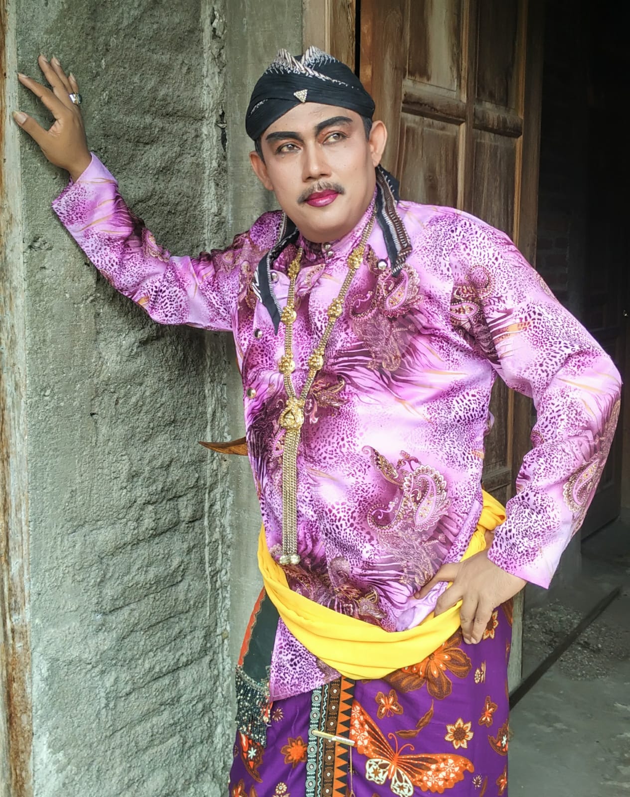 Seni Tayub.