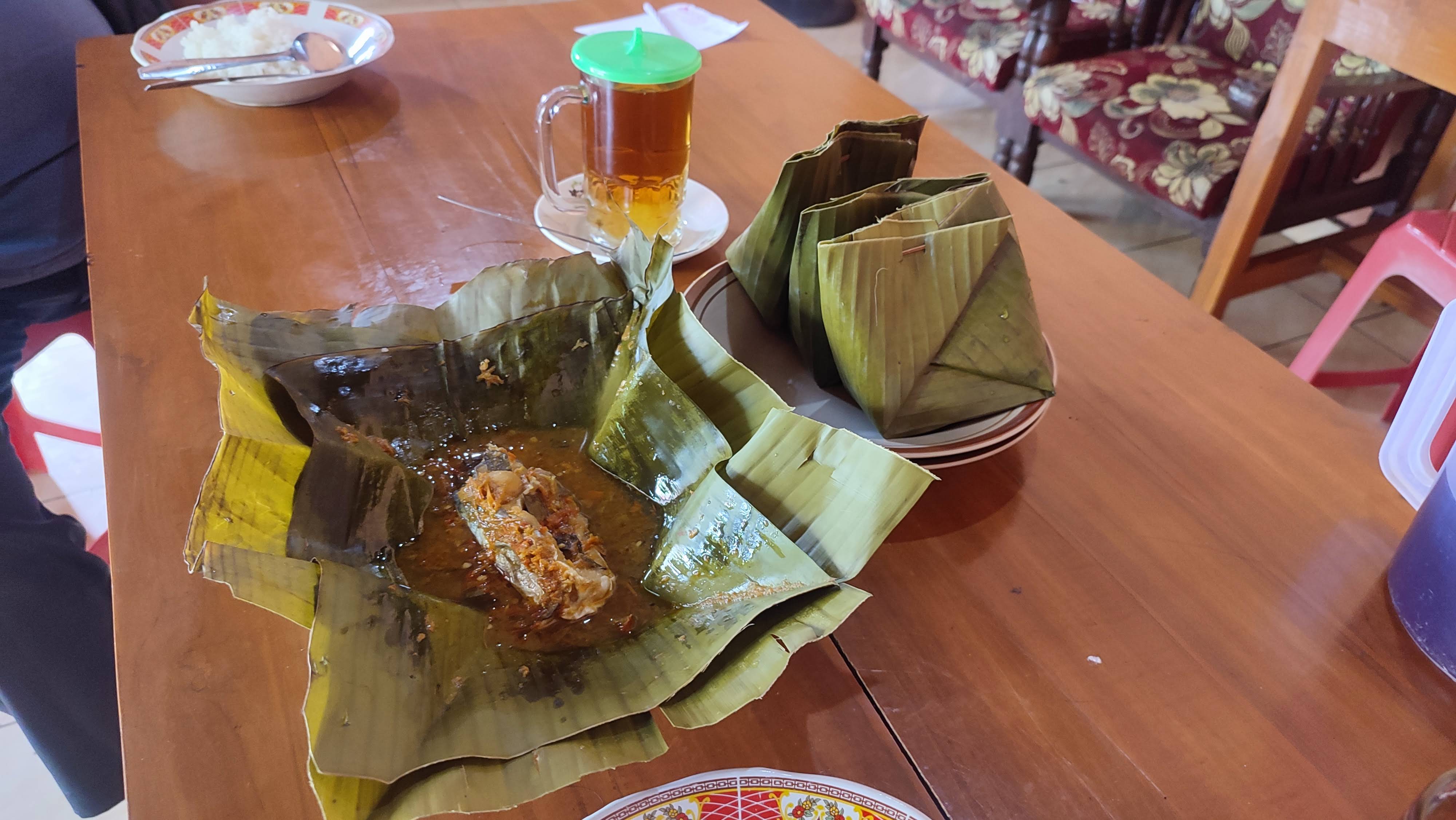Kuliner Sragen. Bothok Mercon yang wajib dicoba di Bumi Sukowati.