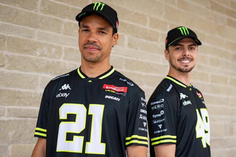 tim Pertamina Enduro VR46 juga akan mengenakan kaos apparel dengan desain yang terinspirasi dari sepak bola Amerika.