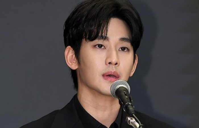 Kim Soo Hyun gelar konferensi pers soal kasus Kim Sae Ron.