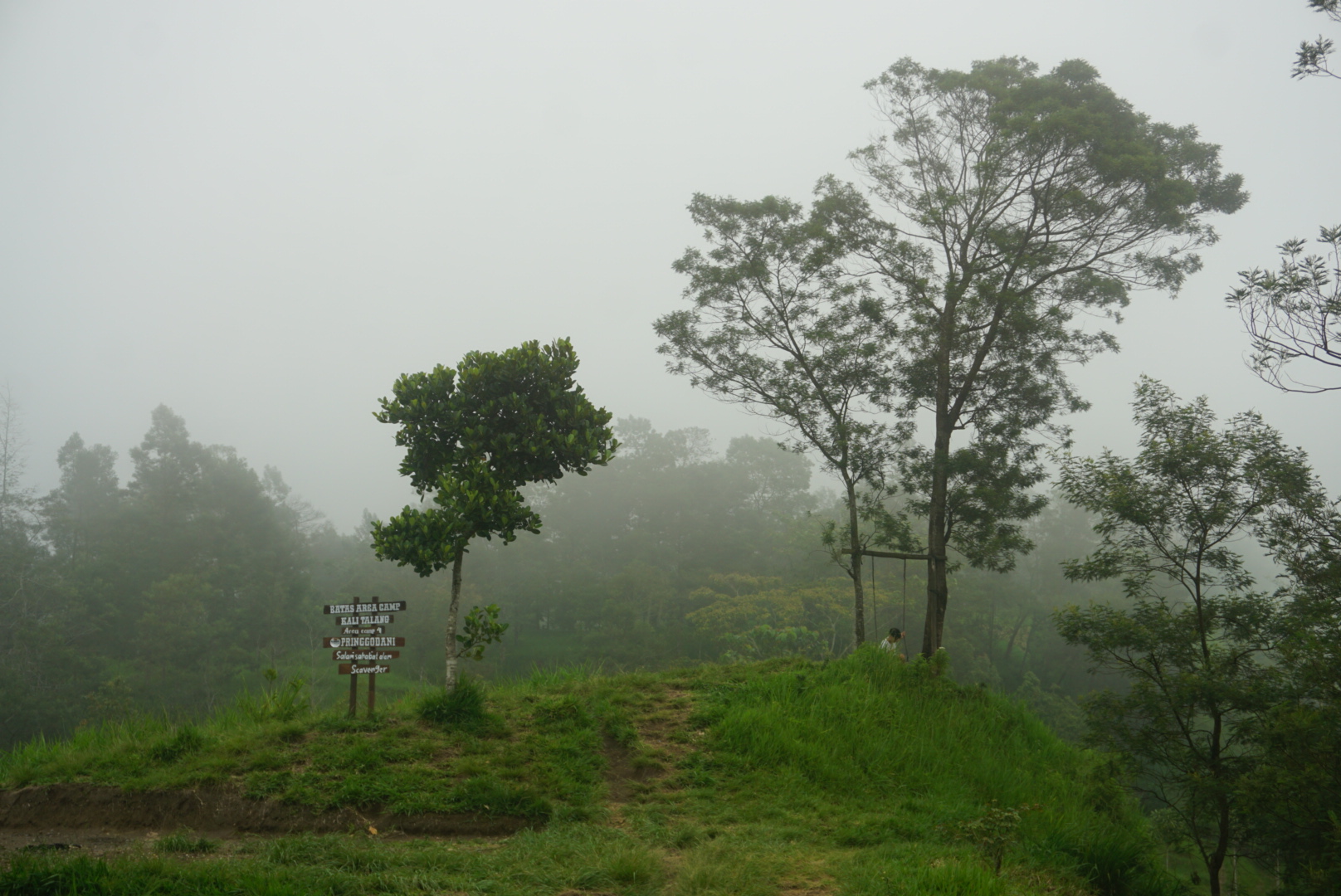 Suasana di Kalitalang Merapi Klaten yang penuh kabut