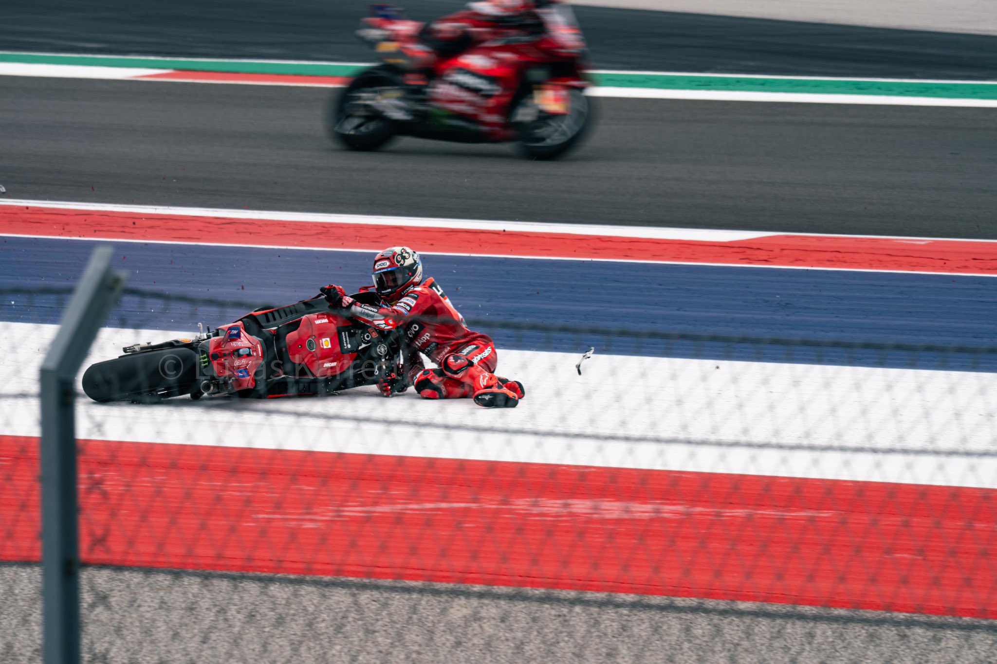 Terjatuh saat memimpin balapan pada lap kesembilan, Marc Marquez bukas suara usai gagal finis MotoGP Amerika 2025