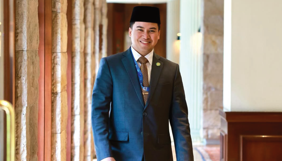 Profil Agung Surahman.